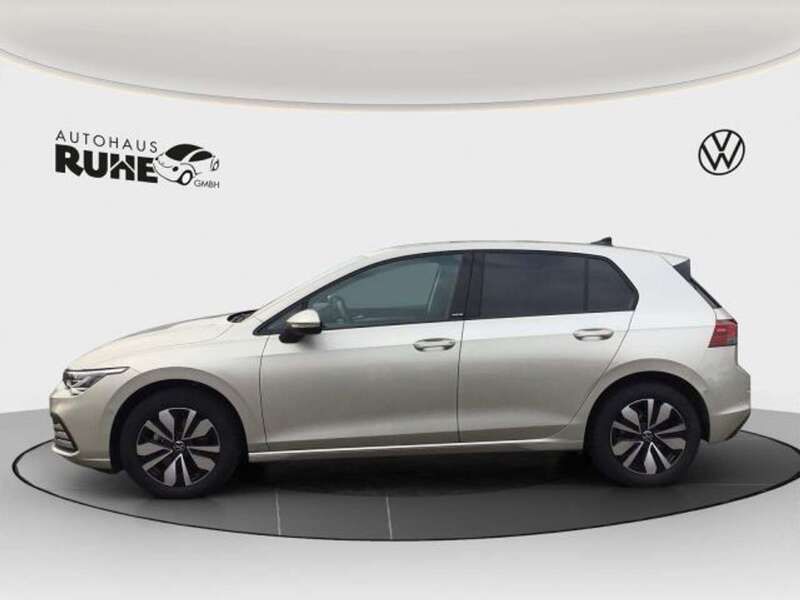 Gebraucht VW Golf VIII Move 131 PS (96 kW) 2023 Ivory silver (silber) Limousine