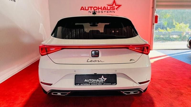 Gebraucht Seat Leon FR 150 PS (110 kW) 2023 Weiß Limousine