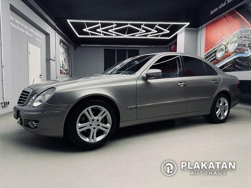 Silber Gebraucht 2007 Mercedes E280 Avantgarde Limousine | 9.890 € (Teuer) - Bild 1/4