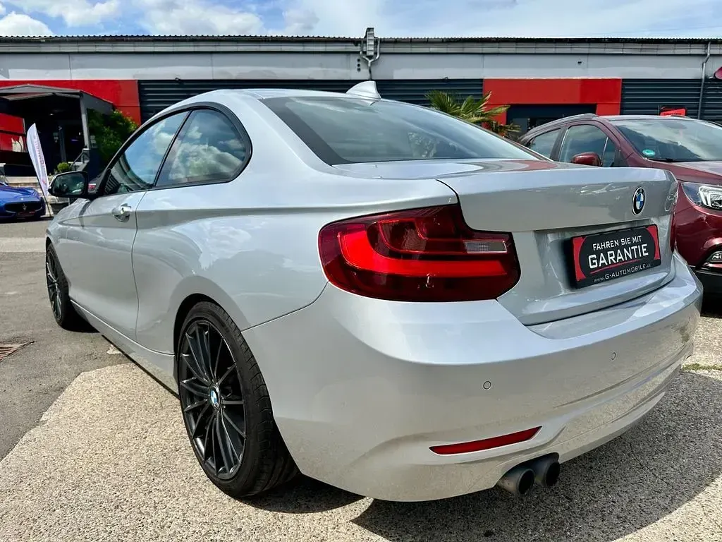 Gebraucht BMW 220 Advantage 184 PS (135 kW) 2017 Silber Coupé