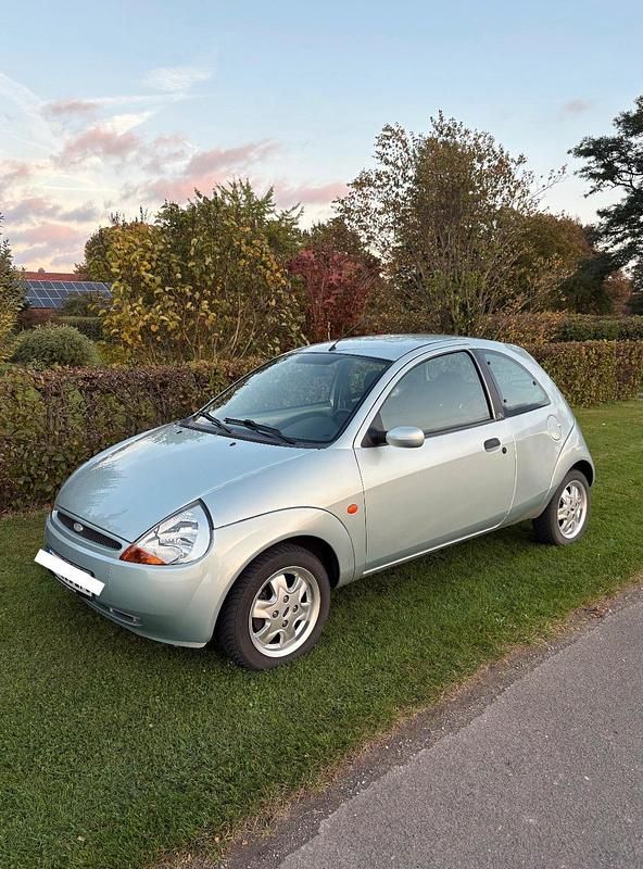 Grün Gebraucht 2003 Ford Ka Kleinwagen | 780 € (Guter Preis) - Bild 1/4