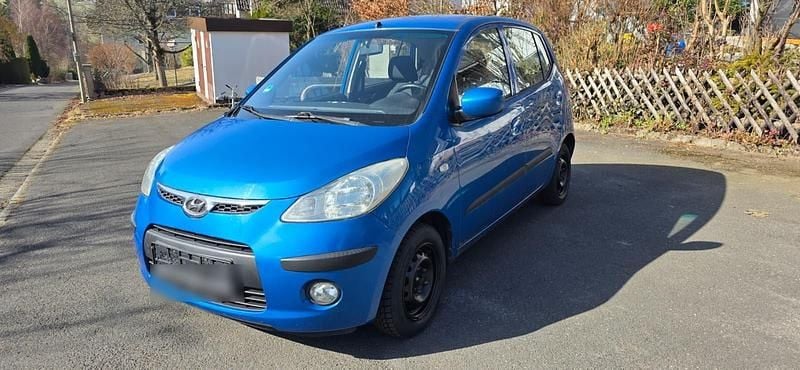 Gebraucht Hyundai i10 78 PS (57 kW) 2009 Blau Kleinwagen