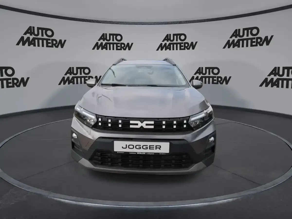 Neu Dacia Jogger Journey 110 PS (80 kW) 2026 Grau Van / Kleinbus