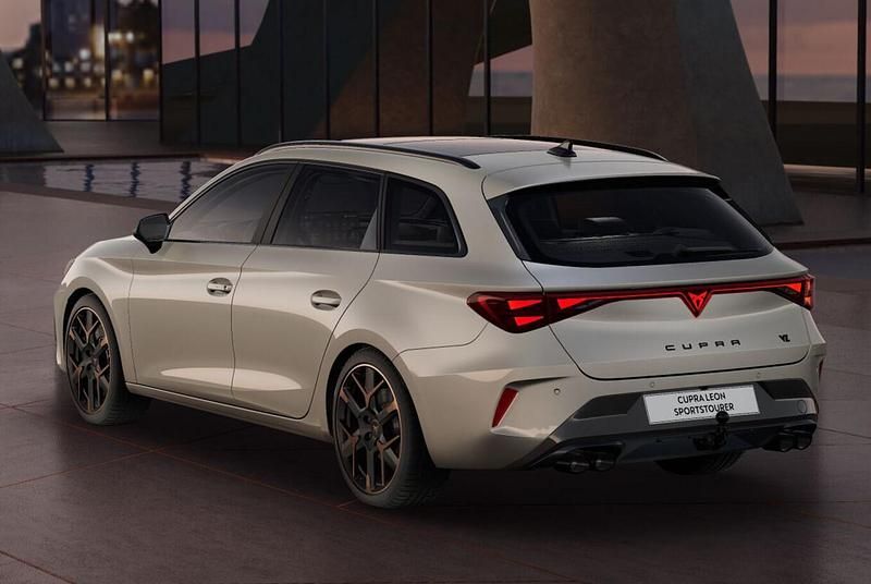 Gebraucht Cupra Leon VZ 333 PS (244 kW) 2024 Blau Kombi