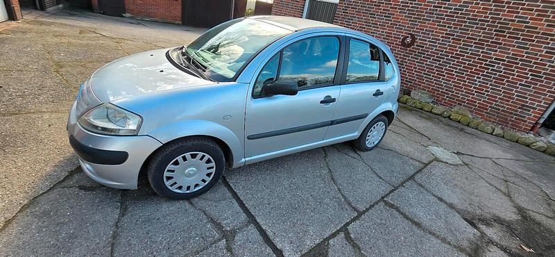 Gebraucht Citroën C3 60 PS (44 kW) 2004 Silber Kleinwagen