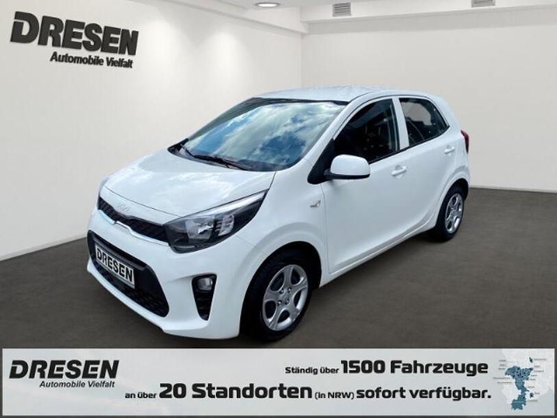 Ud) schneeweiss (weiss Gebraucht 2023 Kia Picanto Edition 7 Kleinwagen | 13.580 € (Fairer Preis) - Bild 1/4