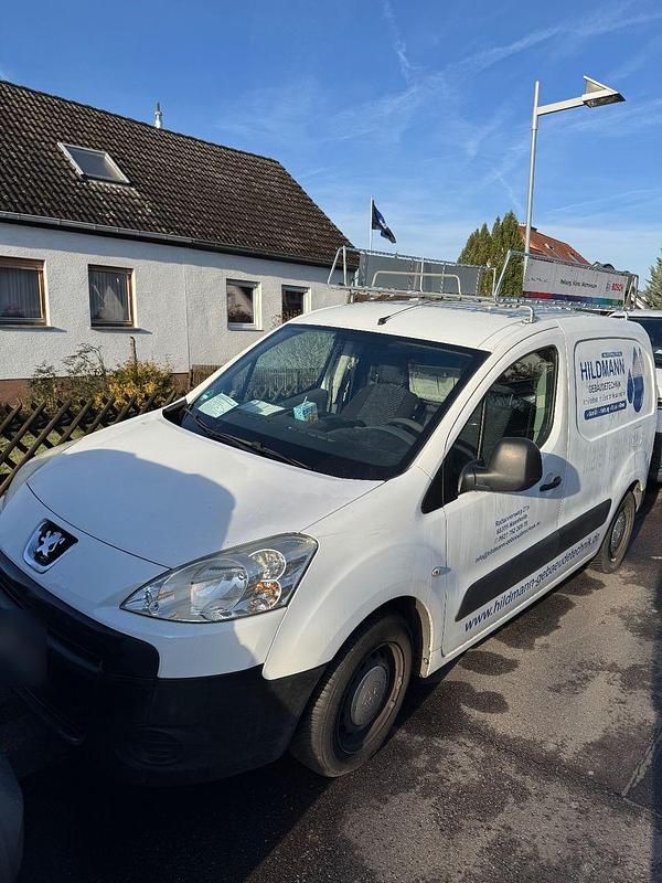Gebraucht Peugeot Partner 75 PS (55 kW) 2009 Weiß Van / Kleinbus