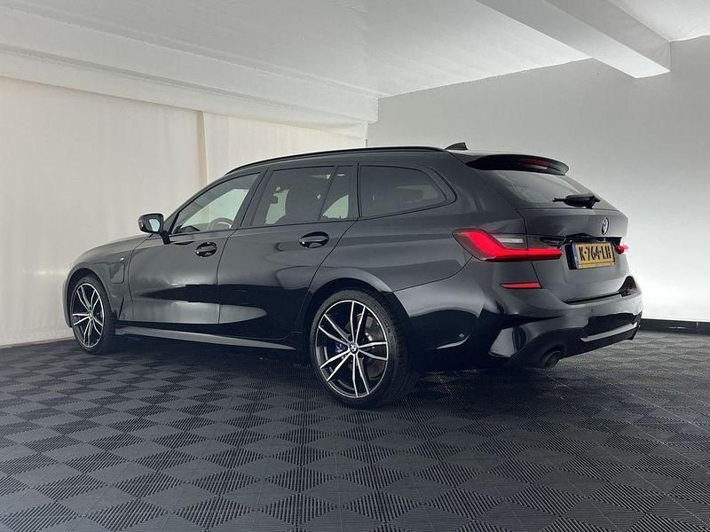 Gebraucht BMW 330e Performance 292 PS (214 kW) 2021 Schwarz Kombi