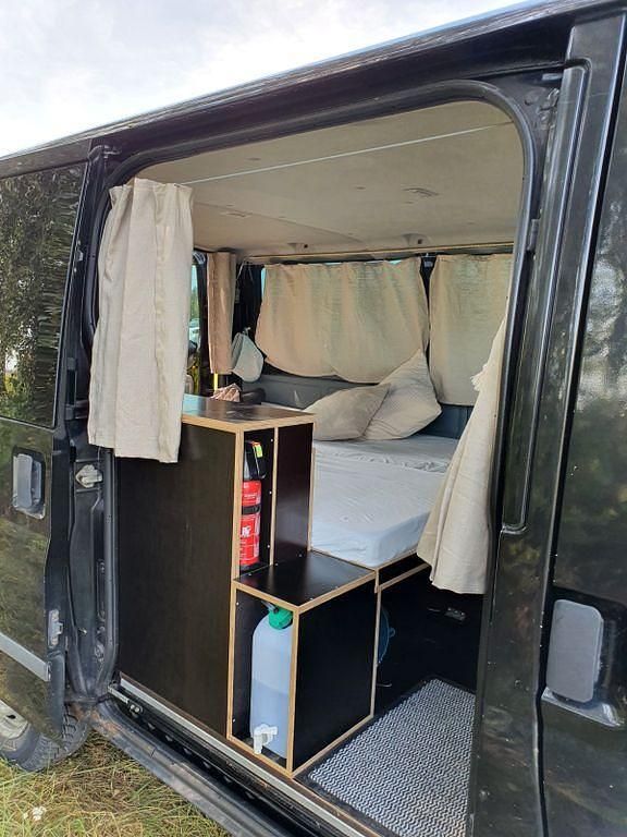 Second-hand Ford Transit 140 CP (102 kW) 2009 Negru Monovolum