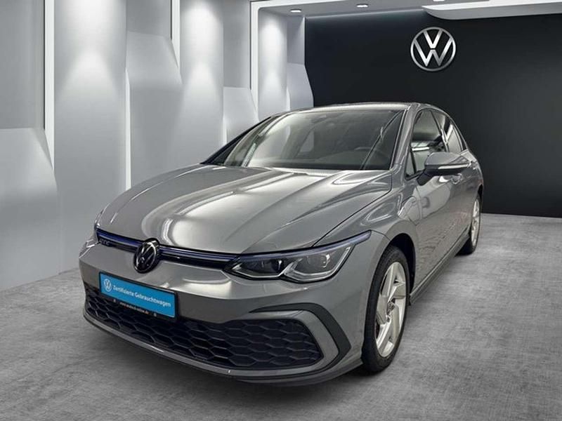 Mondsteingrau Gebraucht 2022 VW Golf VIII GTE Limousine | 26.390 € (Fairer Preis) - Bild 1/3