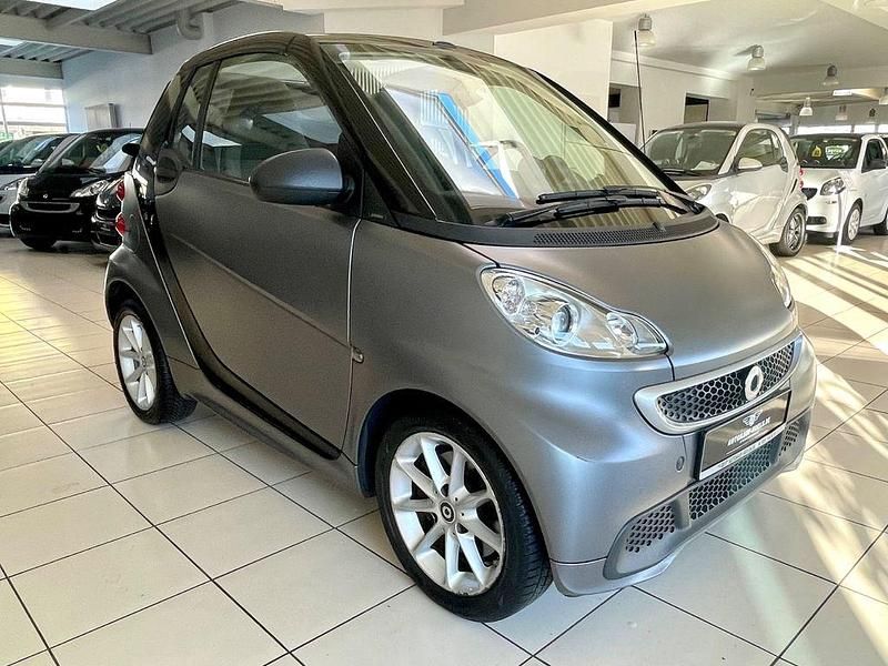 Gebraucht Smart ForTwo Cabrio 84 PS (61 kW) 2015 Schwarz Cabrio