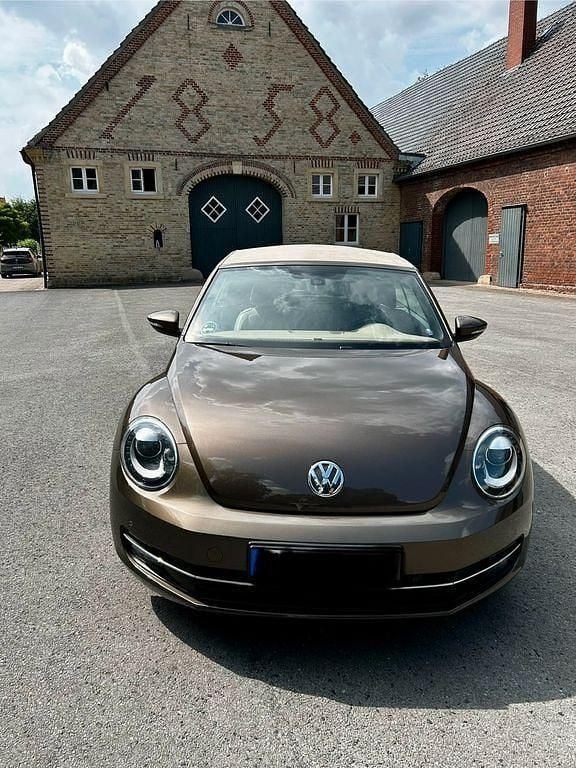 Braun Gebraucht 2014 VW Beetle Design Cabrio | 18.980 € - Bild 1/4