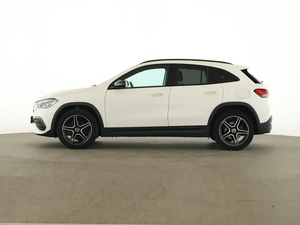 Gebraucht Mercedes GLA250 AMG 160 PS (117 kW) 2022 Weiß SUV