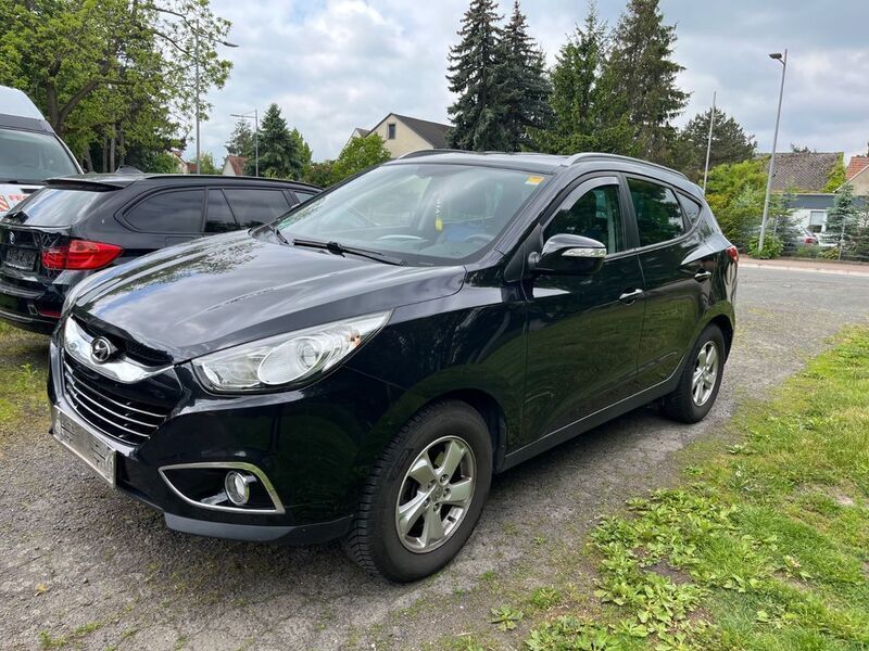 Gebraucht Hyundai ix35 Style 136 PS (100 kW) 2011 Schwarz SUV