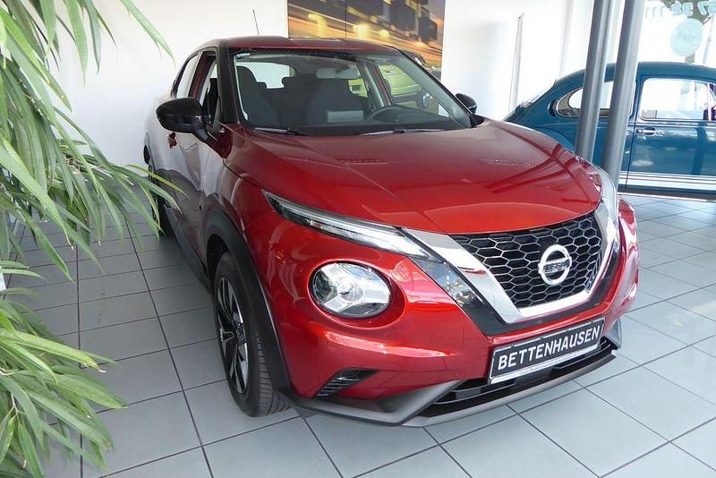Gebraucht Nissan Juke Acenta 114 PS (83 kW) 2021 Orange SUV