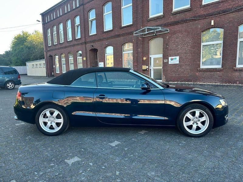 Gebraucht Audi Cabriolet 179 PS (131 kW) 2010 Blau Cabrio