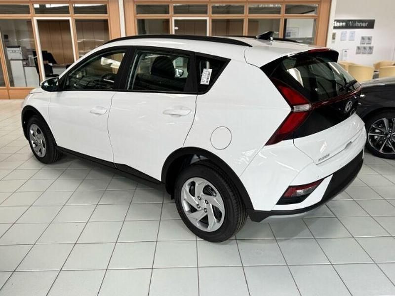 Neu Hyundai Bayon Select 101 PS (74 kW) 2025 Weiss SUV