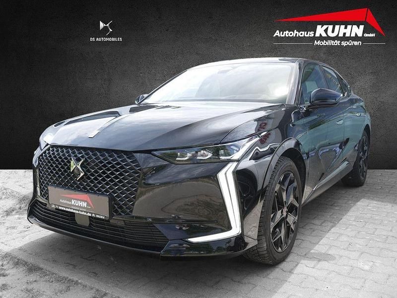 Schwarz Gebraucht 2022 DS Automobiles DS4 Performance Line Plus Limousine | 26.900 € (Etwas zu teuer) - Bild 1/4