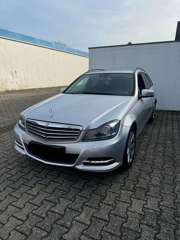 Gebraucht Mercedes C220 Elegance 170 PS (125 kW) 2014 Kombi