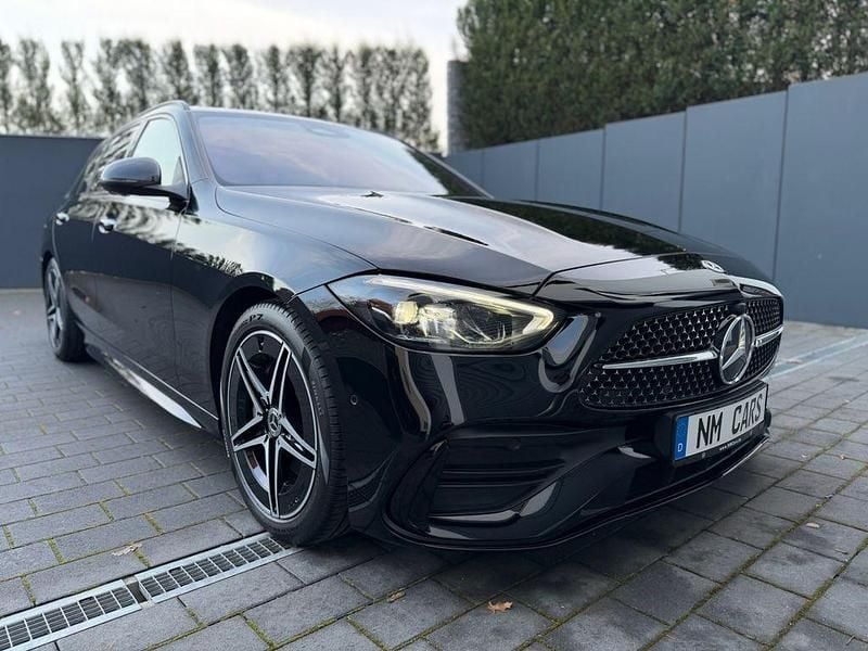 Schwarz Gebraucht 2023 Mercedes C220 AMG line Limousine | 30.009 € (Superpreis) - Bild 1/4