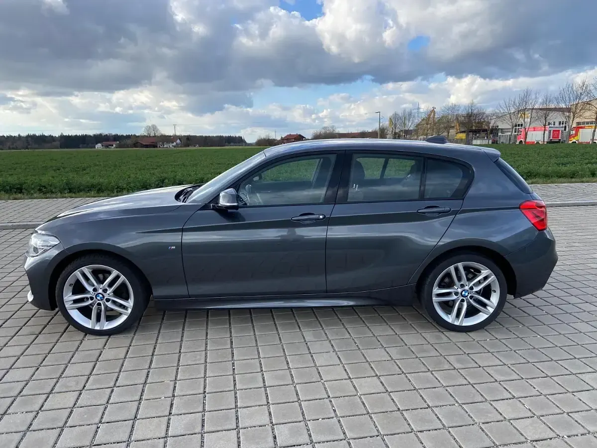 Gebraucht BMW 120 M Sport 190 PS (139 kW) 2016 Grau Kleinwagen