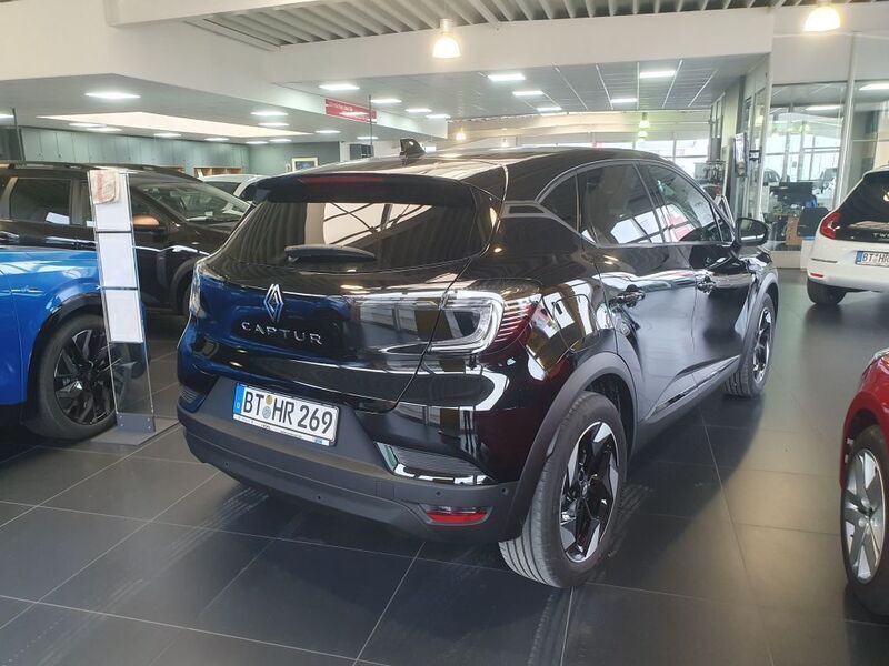 Gebraucht Renault Captur Techno 140 PS (102 kW) 2024 Black metallic SUV
