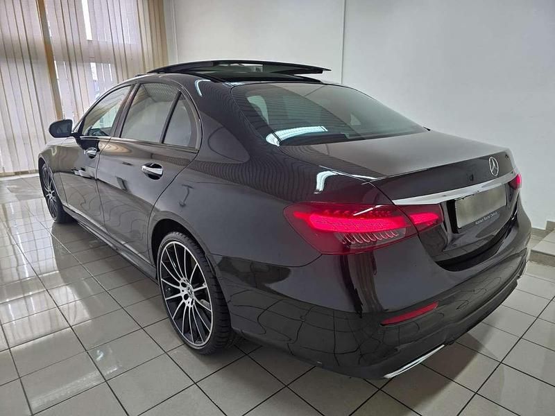 Gebraucht Mercedes E450 AMG 367 PS (269 kW) 2022 Schwarz Limousine