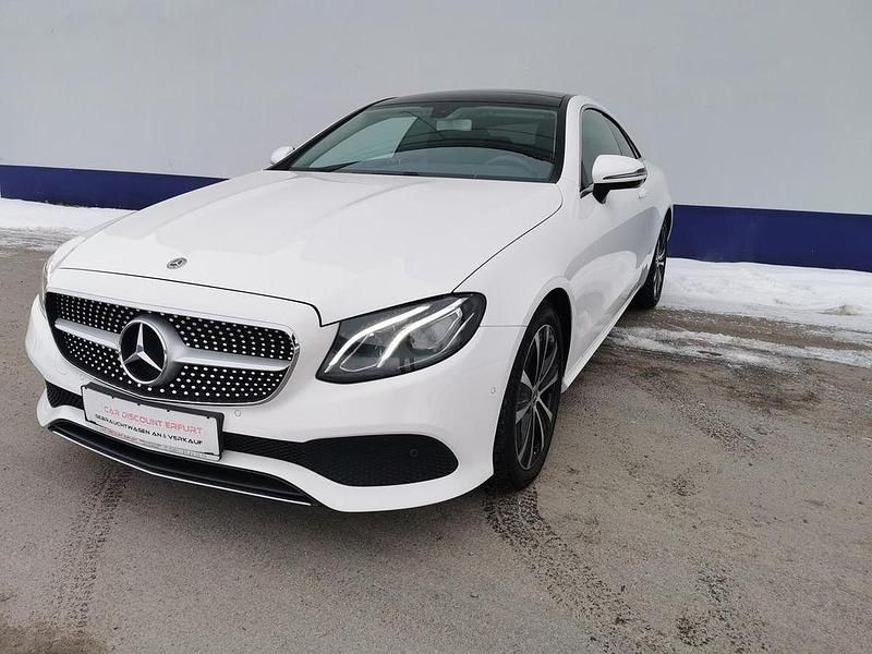 Gebraucht Mercedes E200 Avantgarde 197 PS (144 kW) 2019 Polarweiss  unilack Coupé