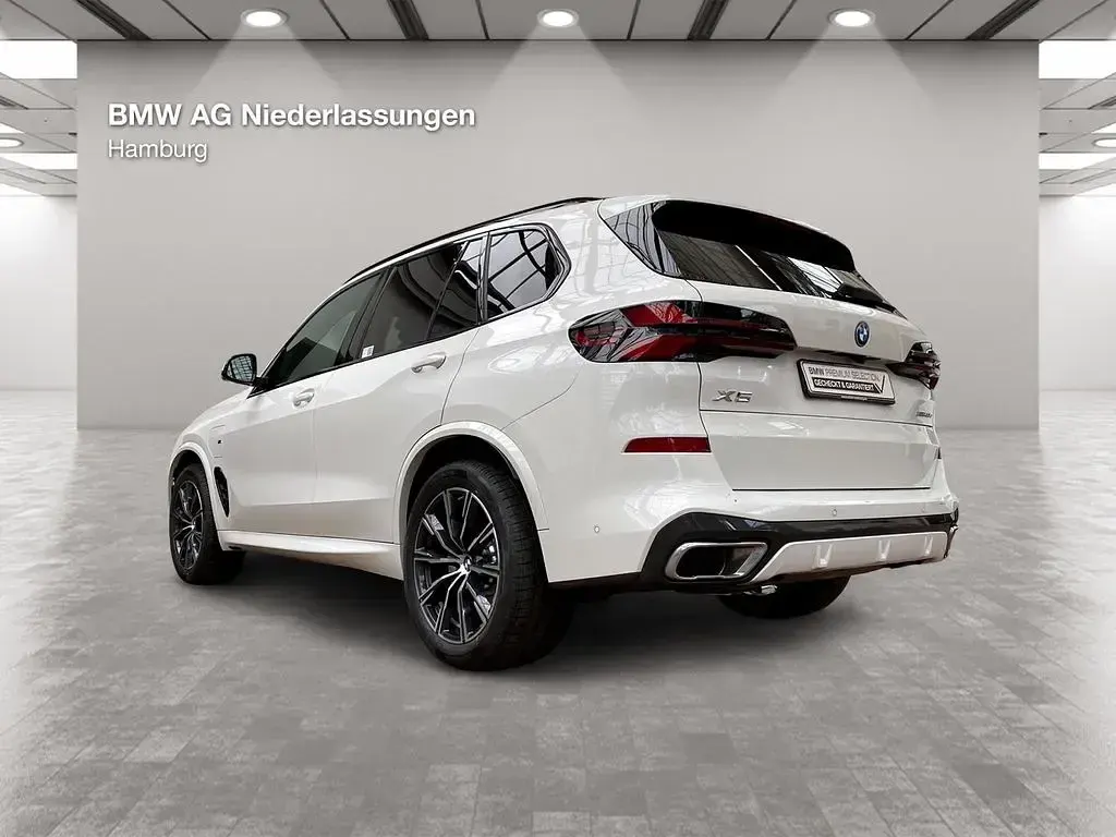 Gebraucht BMW X5 M Sport 489 PS (359 kW) 2026 Weiß SUV