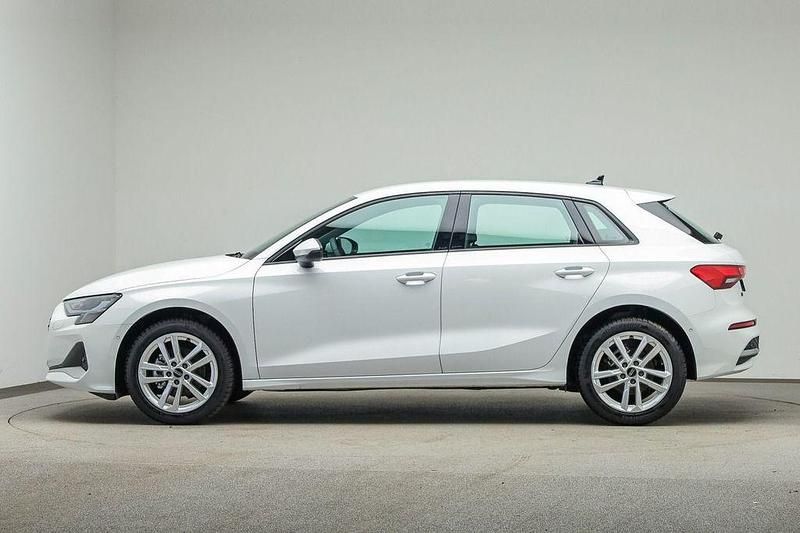 Gebraucht Audi A3 Advanced Plus 116 PS (85 kW) 2026 Weiß Limousine