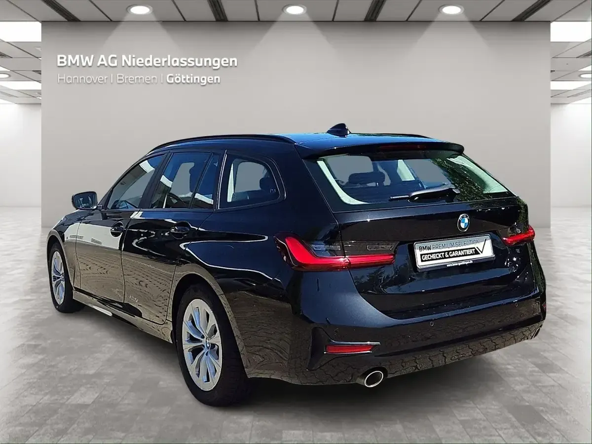 Gebraucht BMW 318 Advantage 150 PS (110 kW) 2022 Schwarz Kombi