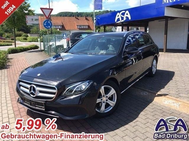 Schwarz Gebraucht 2016 Mercedes E200 Avantgarde Limousine | 19.990 € (Superpreis) - Bild 1/3