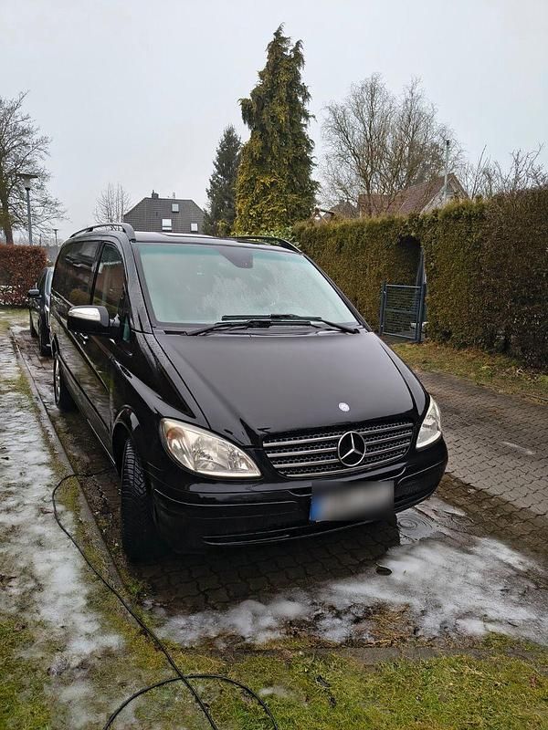 Gebraucht Mercedes Viano 150 PS (110 kW) 2011 Schwarz Van / Kleinbus