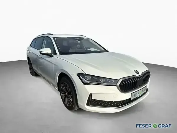 Neu Skoda Superb 150 PS (110 kW) 2026 Purity weiss Kombi