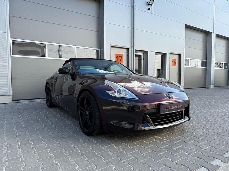 Violett Gebraucht 2010 Nissan 370Z Cabrio | 21.998 € (Superpreis) - Bild 1/4
