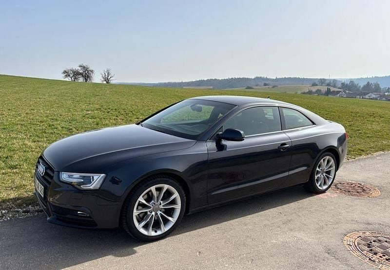 Gebraucht Audi A5 177 PS (130 kW) 2012 Blau Coupé