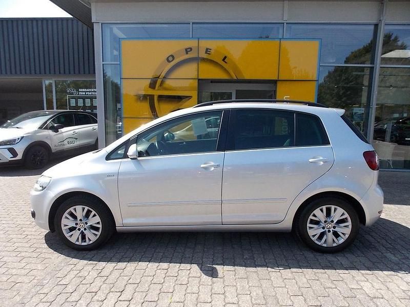 Silber Gebraucht 2013 VW Golf Plus Life Van / Kleinbus | 8.490 € (Etwas zu teuer) - Bild 1/4