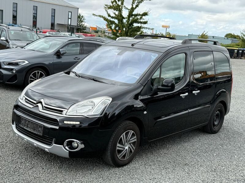 Schwarz Gebraucht 2014 Citroën Berlingo SELECTION Van / Kleinbus | 7.150 € (Guter Preis) - Bild 1/4