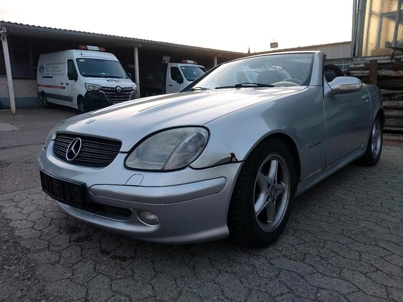 Gebraucht Mercedes SLK200 163 PS (119 kW) 2002 Silber Cabrio