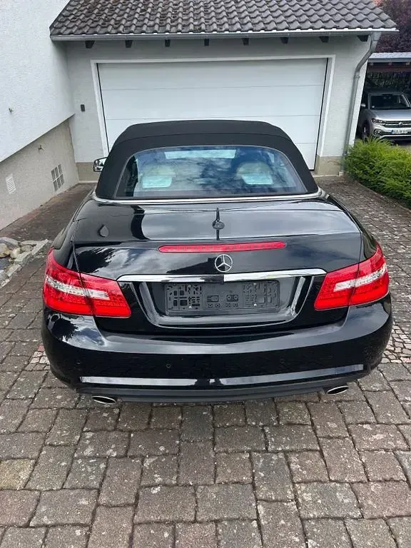 Gebraucht Mercedes E350 Avantgarde 265 PS (194 kW) 2012 Schwarz Cabrio