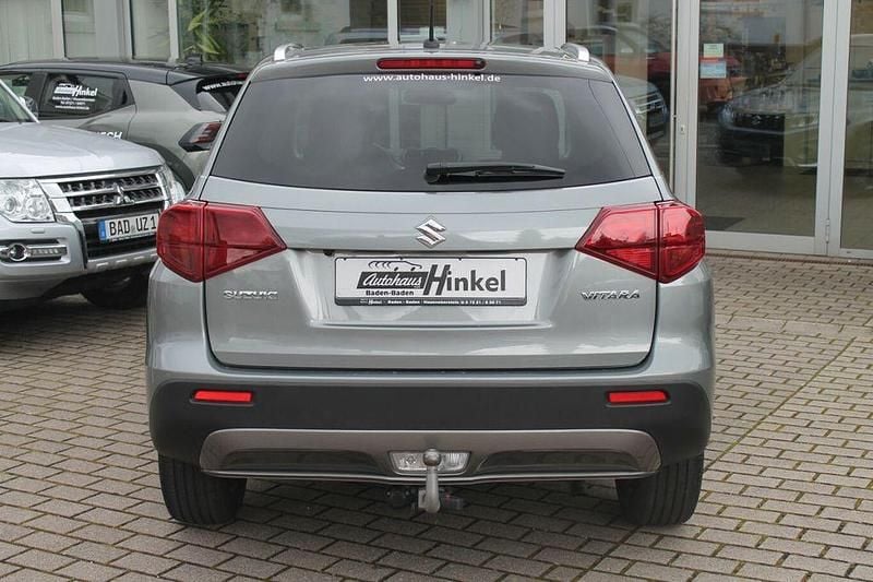 Gebraucht Suzuki Vitara Comfort 140 PS (102 kW) 2020 Grau SUV