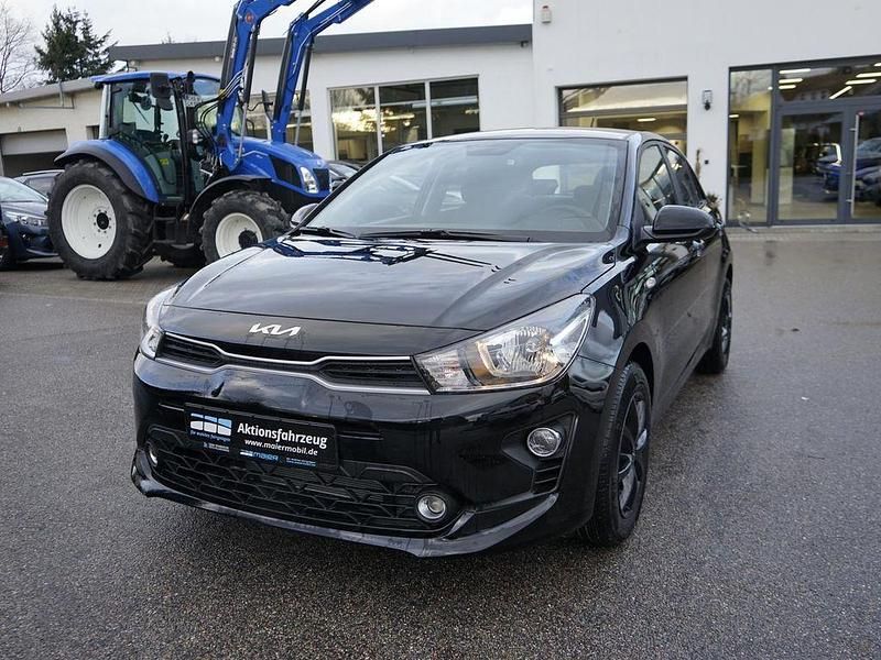 Gebraucht Kia Rio 84 PS (61 kW) 2023 Schwarz Limousine
