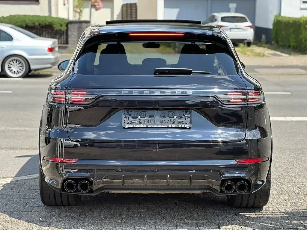 Gebraucht Porsche Cayenne GTS 460 PS (338 kW) 2022 Schwarz SUV