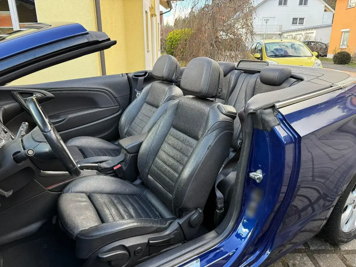 Gebraucht Opel Cascada Edition 165 PS (121 kW) 2014 Blau Cabrio