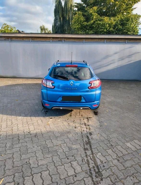 Blau Gebraucht 2014 Renault Mégane GT Line GT-Line Limousine | 5.600 € (Fairer Preis) - Bild 1/4
