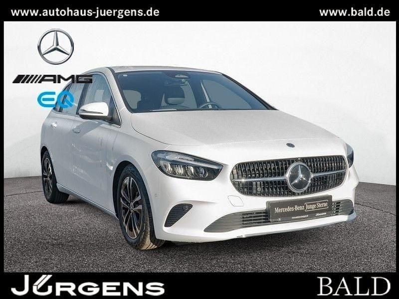 Gebraucht Mercedes B250 Progressive 224 PS (164 kW) 2024 Weiß Van / Kleinbus