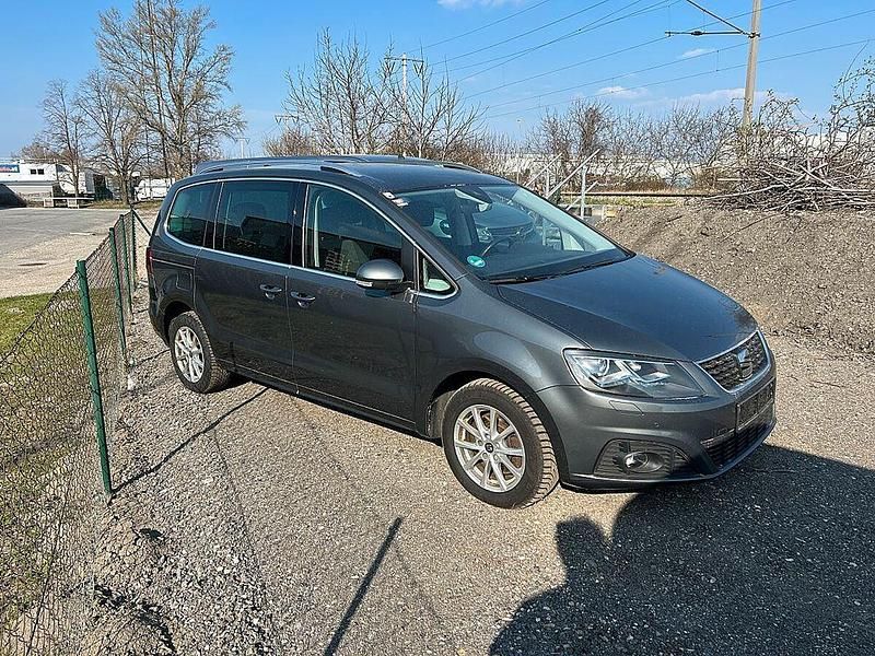 Gebraucht Seat Alhambra 150 PS (110 kW) 2020 Grau Van / Kleinbus