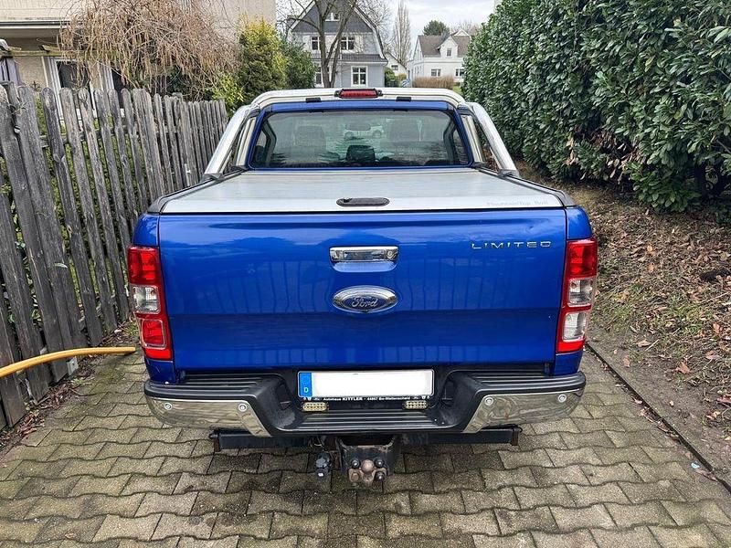 Gebraucht Ford Ranger Limited 200 PS (147 kW) 2018 Blau Pickup