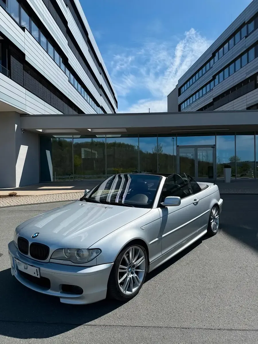 Gebraucht BMW 320 Cabriolet 150 PS (110 kW) 2005 Silber Cabrio