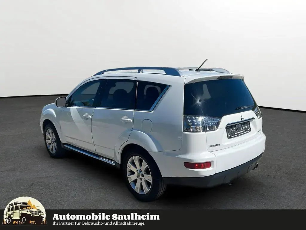 Gebraucht Mitsubishi Outlander Instyle 156 PS (114 kW) 2010 Weiß SUV